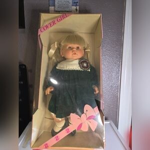 Vintage Kenner Darci Cover Girl doll c1979
